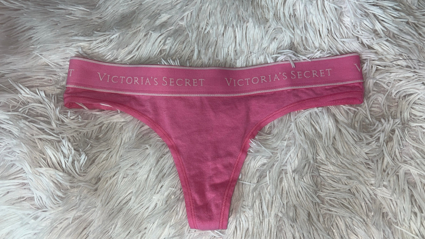 pink VS panties ꨄ︎